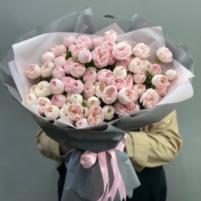 Букет из 25 кустовых роз Мэнсфилд Парк (60 см) в Хотьково