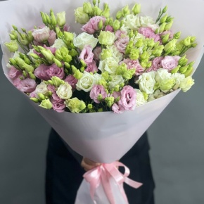 Нежный букет из 21 эустомы в Хотьково
