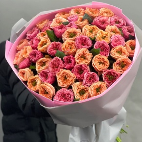 Букет "Лав ю" из 51 пионовидной розы Риджентс парк (60 см) в Хотьково