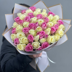 Букет из 51 розы микс  (40 см) в Хотьково