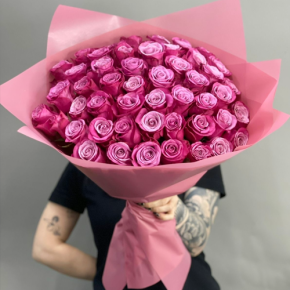 Букет из 51 розы Космик (60 см) в Хотьково