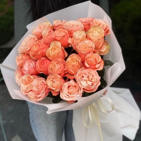 Букет из 23 пионовидных роз Эквадор сорта Кахала (60см) в Хотьково