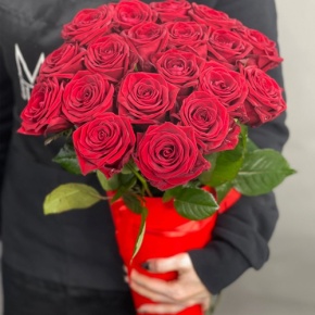 21 красная роза в конусе (50 см) в Хотьково
