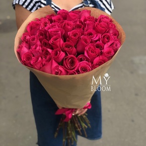 Букет 51 малиновая роза Эквадор Пинк Флоид (60 см) в Хотьково