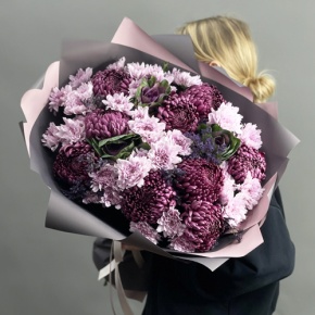 Букет "Виолетта" из хризантем Бигоуди, лимониума, брассики и кустовых хризантем в Хотьково