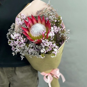 Букет из хамелациума, лимонниума и протеи в Хотьково