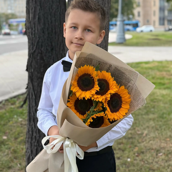 Букет из 5 подсолнухов в Хотьково