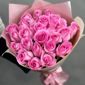 Букет из 25 розовых роз кения (40 см) в Хотьково