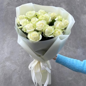 Букет "Умка" из 15 белых роз (50 см) в Хотьково