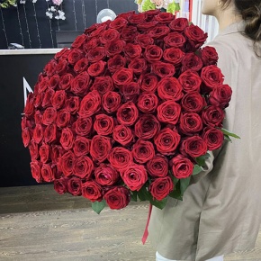 Букет 101 красная роза (70 см) в Хотьково