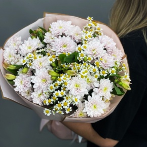 Букет "Сиэтл" из хризантем, альстромерий и ромашек в Хотьково