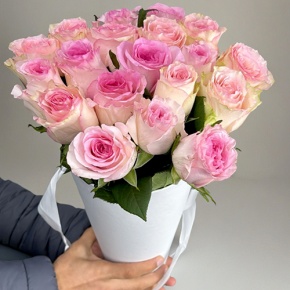 Букет из 21 розы Кения в конусе в Хотьково