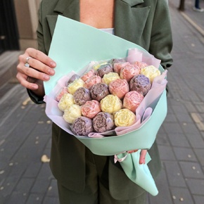 Букет 25 шоколадных пионов в Хотьково