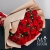 Букет 15 кустовых красных роз в Хотьково