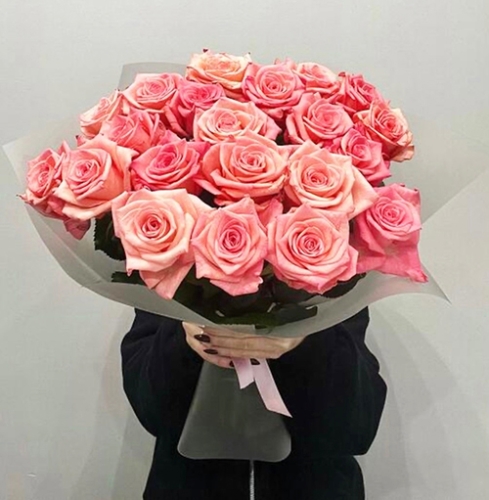 Букет из 21 розовой розы (50 см) в Хотьково